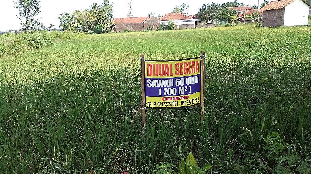 Tanah Komersial